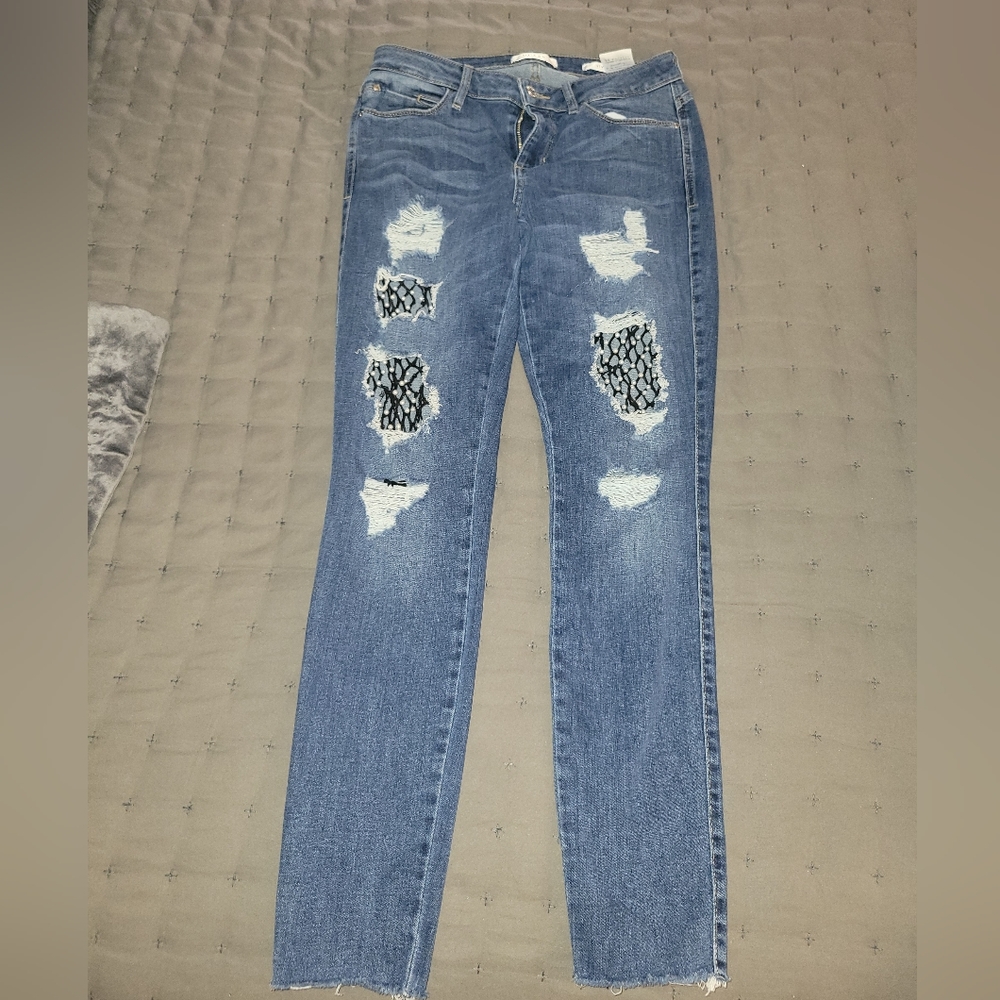 Guess sexy curve distressed skinny jeans